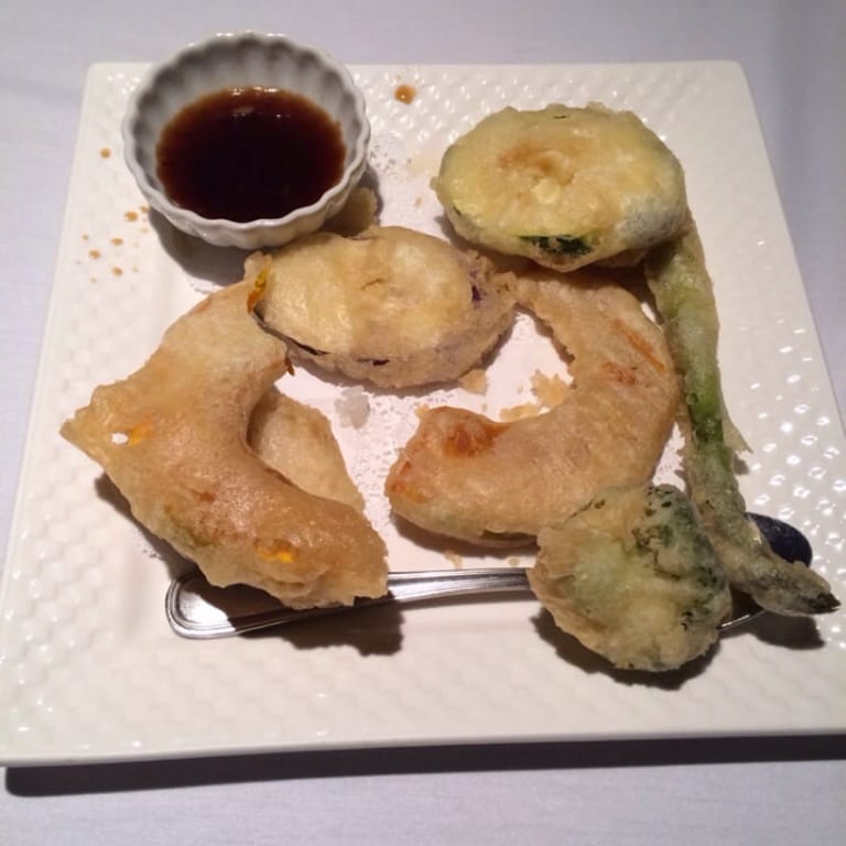 Delicious Tempura: A Crispy Asian Favorite