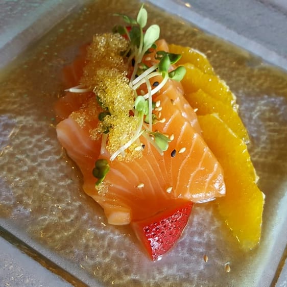 Salmon SU.